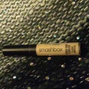 Smashbox studio skin flawless 24 hour concealer